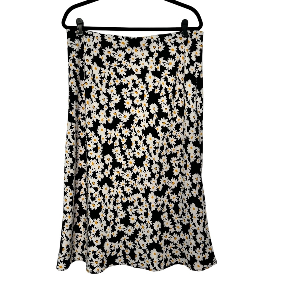 Pretty Daisy Midi Skirt